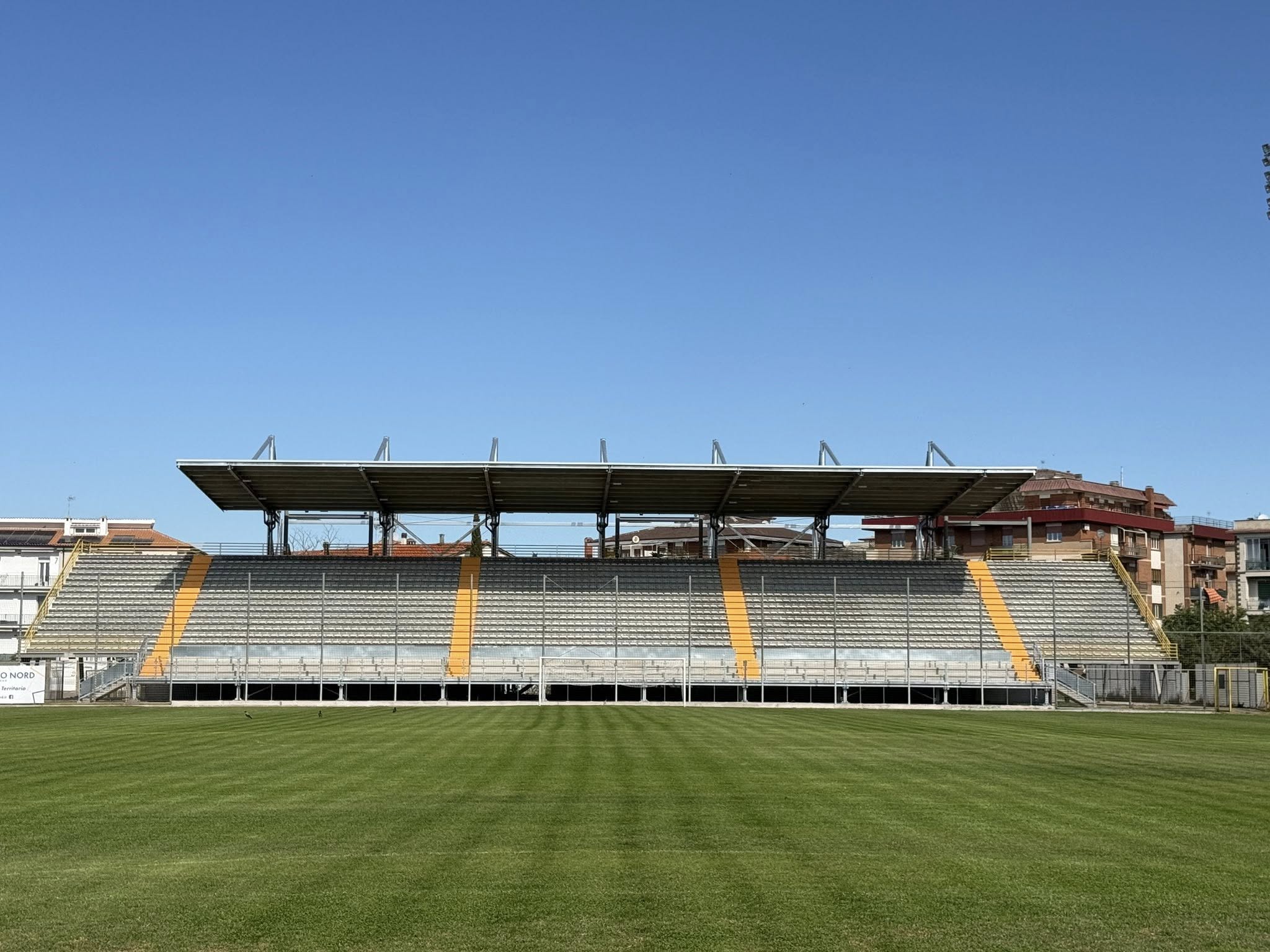 Viterbo – Stadio Rocchi, la nuova curva nord riapre ai tifosi. Aronne: “Presto agibile tutto l’impianto”