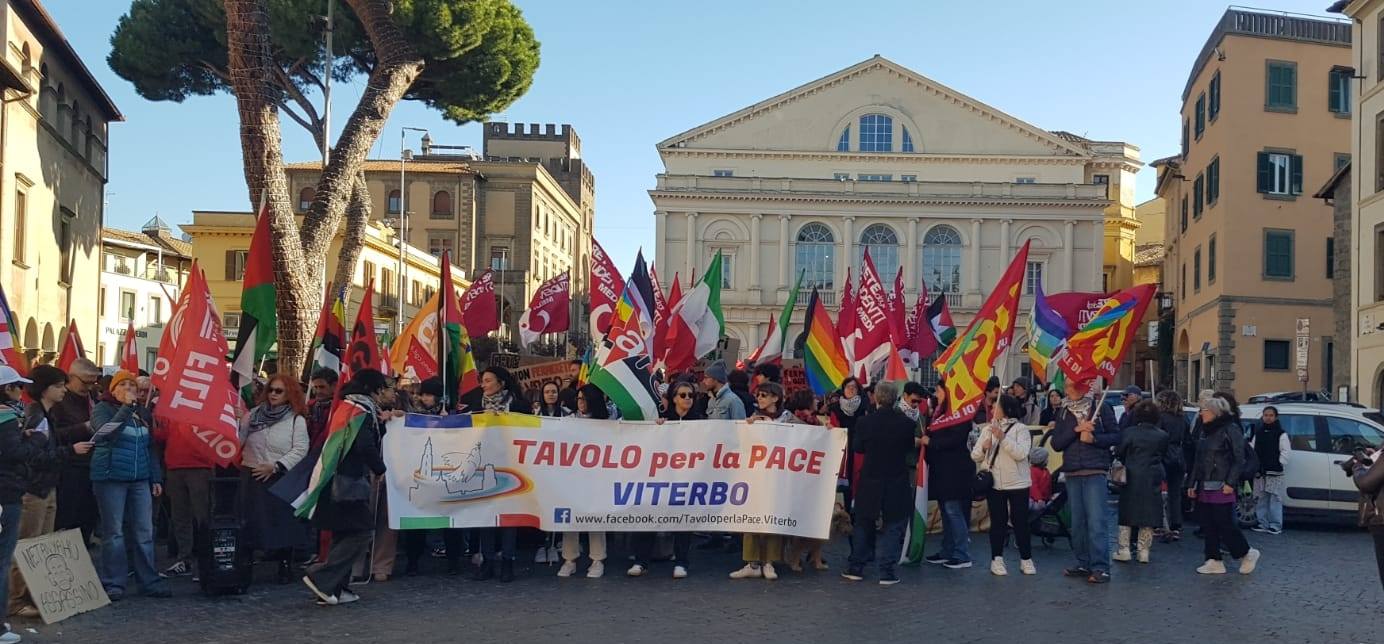 Viterbo – Usb, Arci, Cobas, Cgil: tutti uniti in piazza per Gaza e lo sciopero generale (VIDEO)
