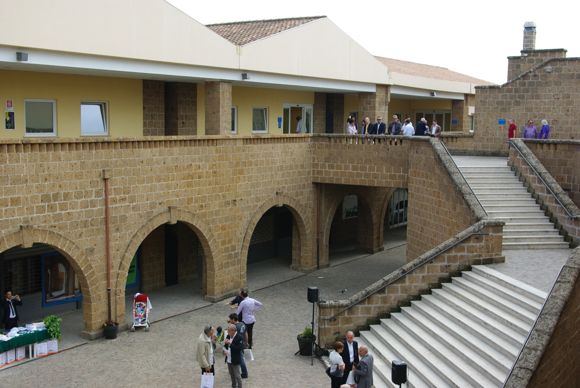 La Cittadella della Salute di Civita Castellana senza spogliatoi e docce: personale sanitario costretto ad indossare la divisa in bagno