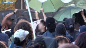 Catania, devastazione e saccheggio durante un corteo: due arresti