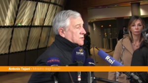 Ucraina, Tajani “UE dovrà svolgere il suo ruolo per la pace a Kiev”