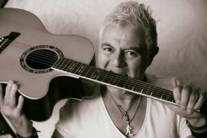 Il mondo della musica piange Roberto Caprari: oggi l’ultimo saluto a Civita Castellana