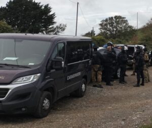 Blitz antidroga e arresti tra Civitavecchia e Allumiere, carabinieri in tenuta antisommossa (FOTO)