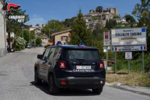 Reatino – Lascia il cane chiuso nel bagagliaio per ore senza acqua né cibo: 50enne denunciato dai Carabinieri