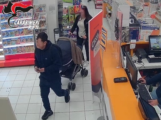 Cittaducale – Furti a raffica nei negozi, identificati 3 stranieri grazie alle telecamere