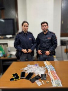 Roma: spaccio ‘delivery’ a Ponte Sisto, arrestati due fratelli
