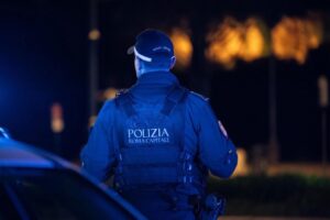 Roma: polizia Locale interviene in lite e viene aggredita
