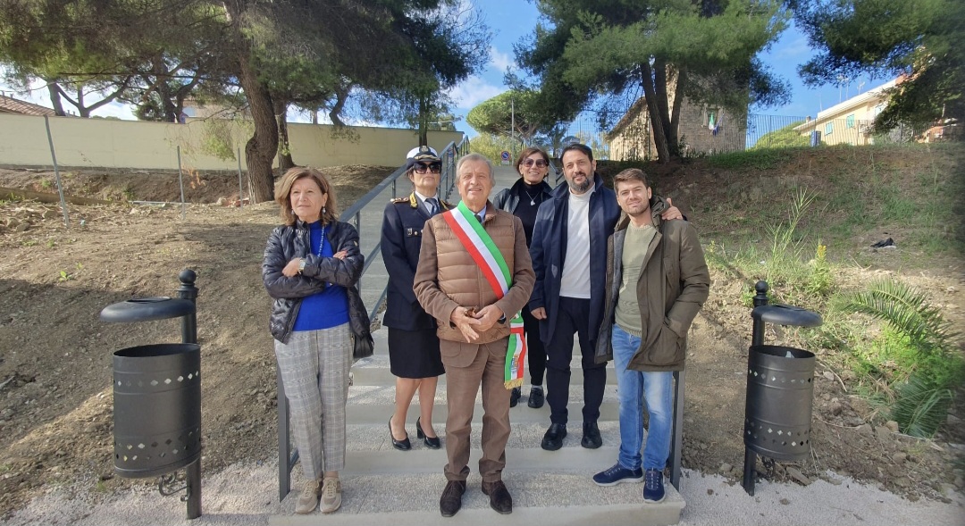 Santa Marinella – Inaugurata la riqualificata scalinata all’ex Fungo