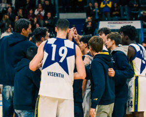 Pallacanestro – Una WeCom-Ortoetruria “stellare” supera l’Esperia Cagliari (81-62)