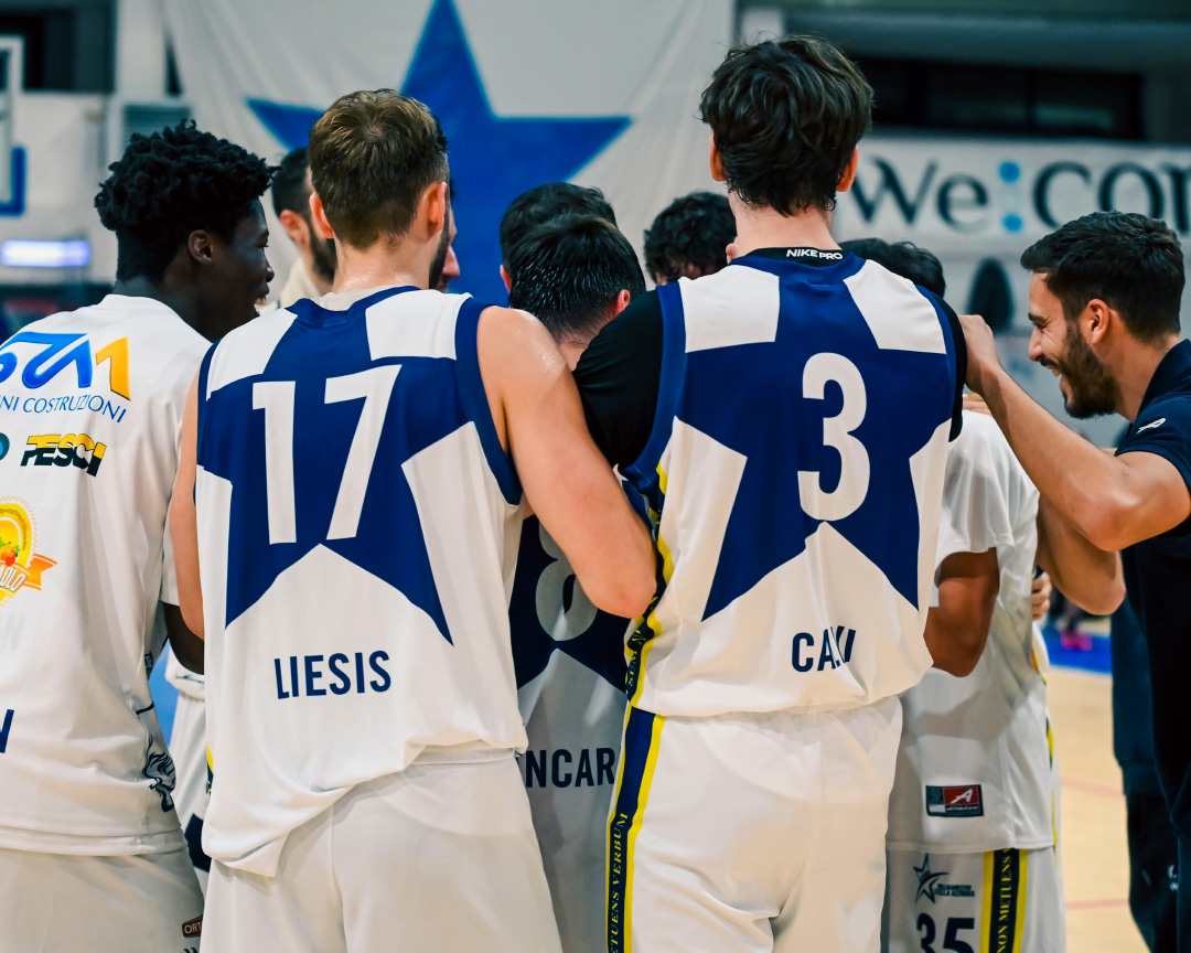 Pallacanestro – WeCom-Ortoetruria, qualità e carattere: importantissima vittoria contro la Stella Ebk