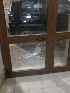 Civitavecchia – Appartamenti fatiscenti, palazzine ATER pericolanti: a via XVI Settembre condizioni sempre più insostenibili (FOTO)