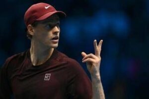 ATP Finals – Rullo Sinner e tris a Zverev: già semifinale, Torino in estasi. Musetti, l’ora della verità