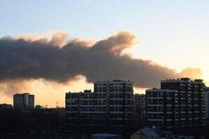 Ucraina, violento attacco russo. Zelensky: “Lanciati oltre 470 droni, 9 morti”