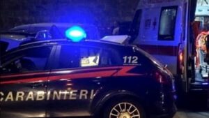 Fondi – Picchia la compagna con calci e pugni davanti ai figli minorenni, arrestato