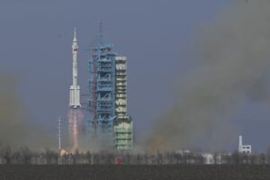 Cina, lanciata la navicella Shenzhou-22