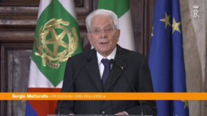 Mattarella “Una democrazia di astenuti e assenti è più fragile”