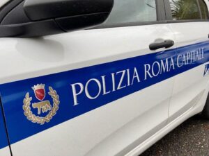 Roma: incidente in viale dei Bastioni, denunciato conducente con patente falsa