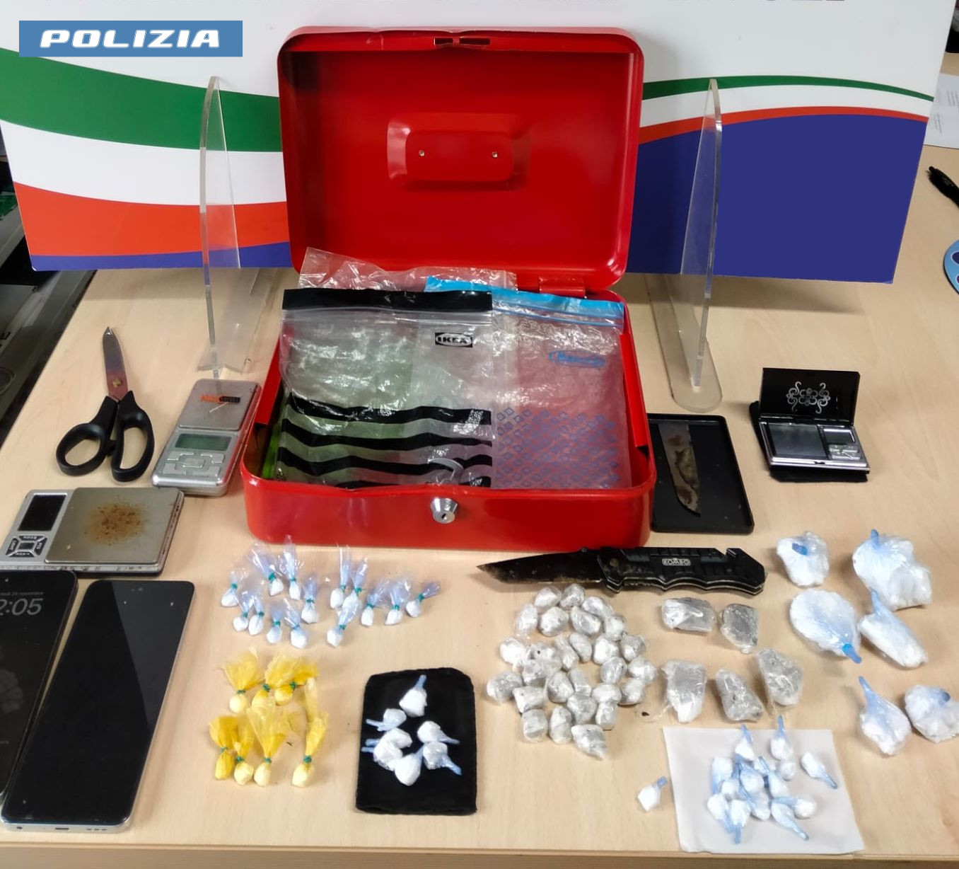 Roma: droga dalle periferie ai Castelli, 18 arresti