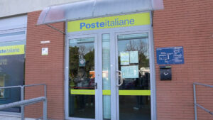 Poste, a Bari un corner dedicato alle esigenze delle famiglie