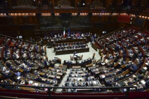 Dalla Camera via libera definitivo con 216 sì, la manovra è legge