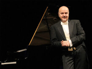 Al BolsenArte Winter Music Festival il recital del pianista di fama internazionale Antonio Di Cristofano