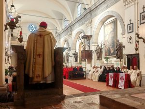 Ad Acquapendente le reliquie del Santo Sepolcro, i cavalieri onorano l’Immacolata Concezione
