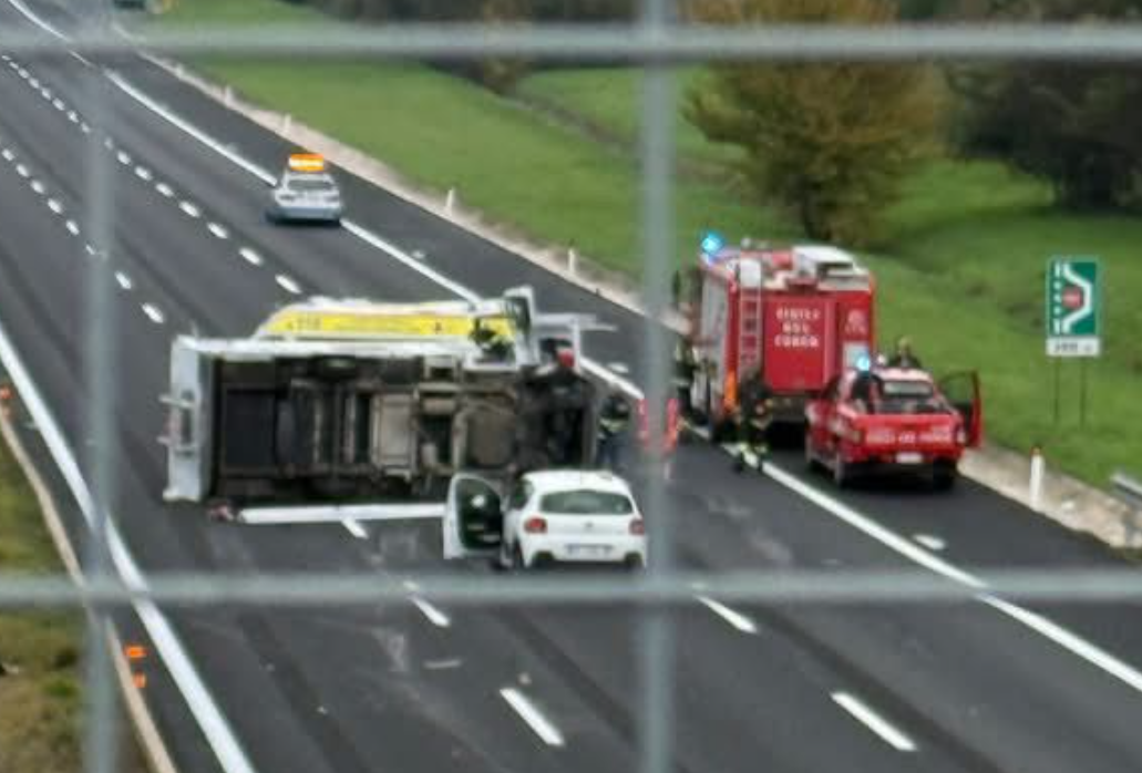 Gravissimo incidente sull’A1: camionista incastrato nell’abitacolo e portato in ospedale in condizioni gravi