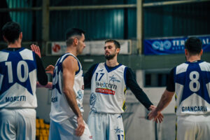 Pallacanestro – Ultima di andata per la WeCOM-Ortoetruria sul campo del Nuovo Basket Aquilano