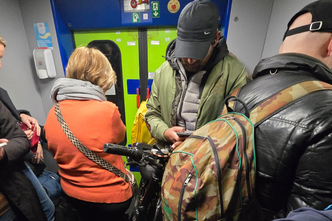 Trasporti – Treni Orte–Roma “sotto assedio” e pendolari sempre più esasperati (FOTO)