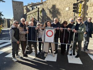 Viterbo – Le Fortezze, il parcheggio riapre: 64 posti auto e un’area pronta a risorgere (FOTO)