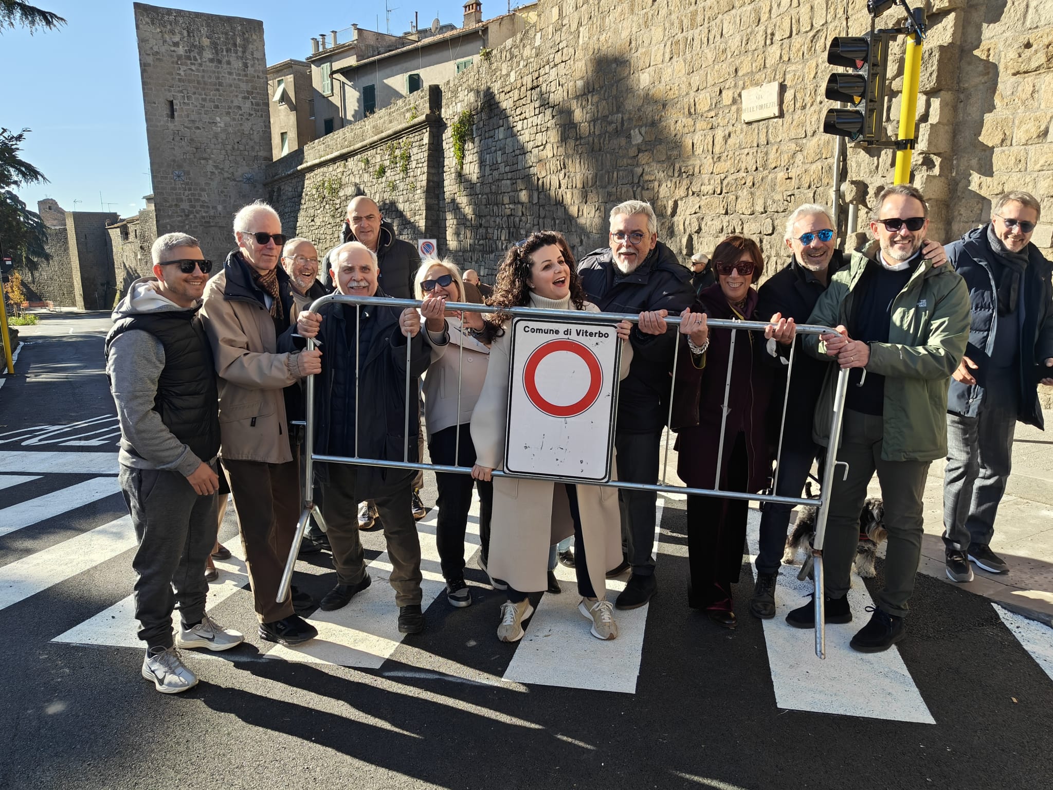 Viterbo – Le Fortezze, il parcheggio riapre: 64 posti auto e un’area pronta a risorgere (FOTO)