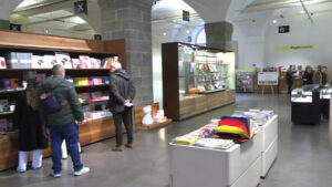 Agli Uffizi un ufficio postale dove s’incontrano arte, storia e innovazione