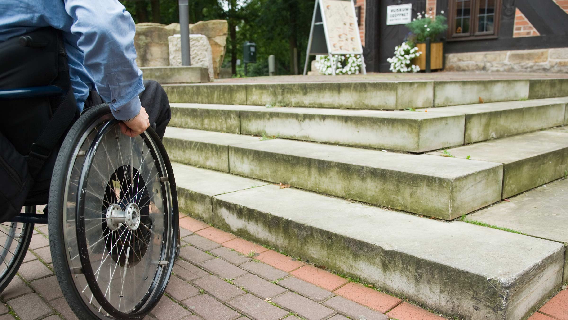 Definitiva, in occasione della Giornata mondiale della disabilità, la redazione del Peba (piano per l’eliminazione delle barriere architettoniche) a Vasanello