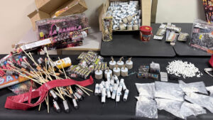 Roma – Maxi sequestro e arresti tra botti illegali e droga nascosta in casa