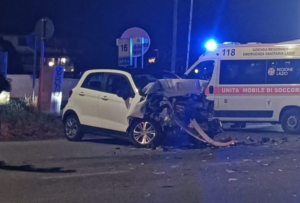 Cerveteri – Frontale tra due auto, vari feriti e traffico in tilt