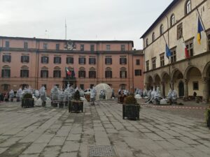 Viterbo – Stop ai lavori in piazza del Comune: “All’appello mancano 400mila euro”