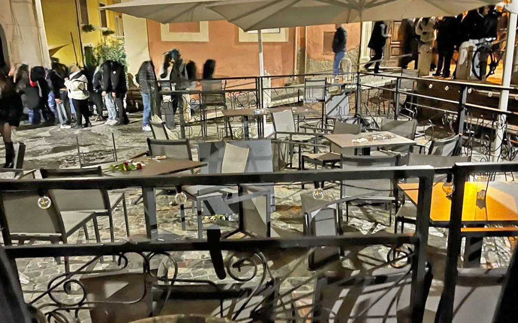 Civitavecchia – Risse nelle piazze, i residenti: “Situazione insostenibile, non ci sentiamo più sicuri”