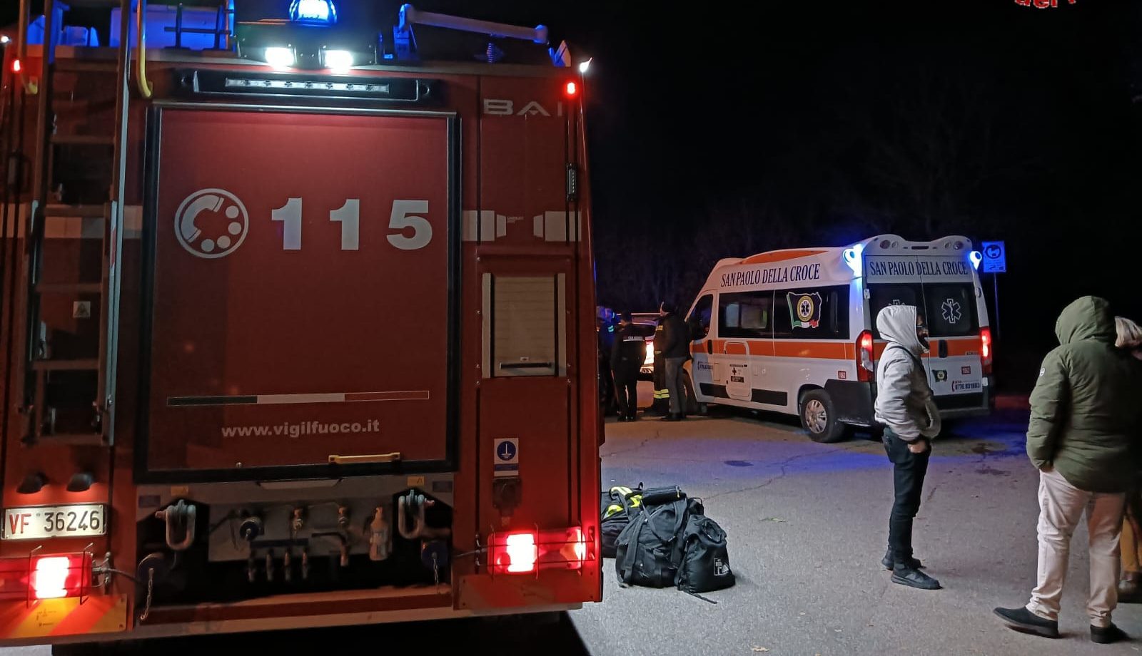 Si tuffa in mare per festeggiare il suo compleanno ma non riemerge, morto 32enne