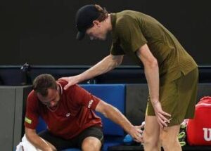 Australian Open – Sorrisi azzurri: storia Darderi, Sinner sul velluto. Sarà derby Musetti-Sonego