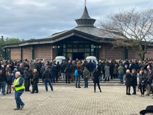 Anguillara – Lacrime e commozione ai funerali dei coniugi Carlomagno: “Due persone splendide e perbene” (VIDEO)