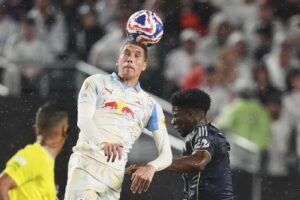 Mercato – Primo colpo Lazio: pescata la punta, sorpresa Ratkov. Guendouzi in Turchia