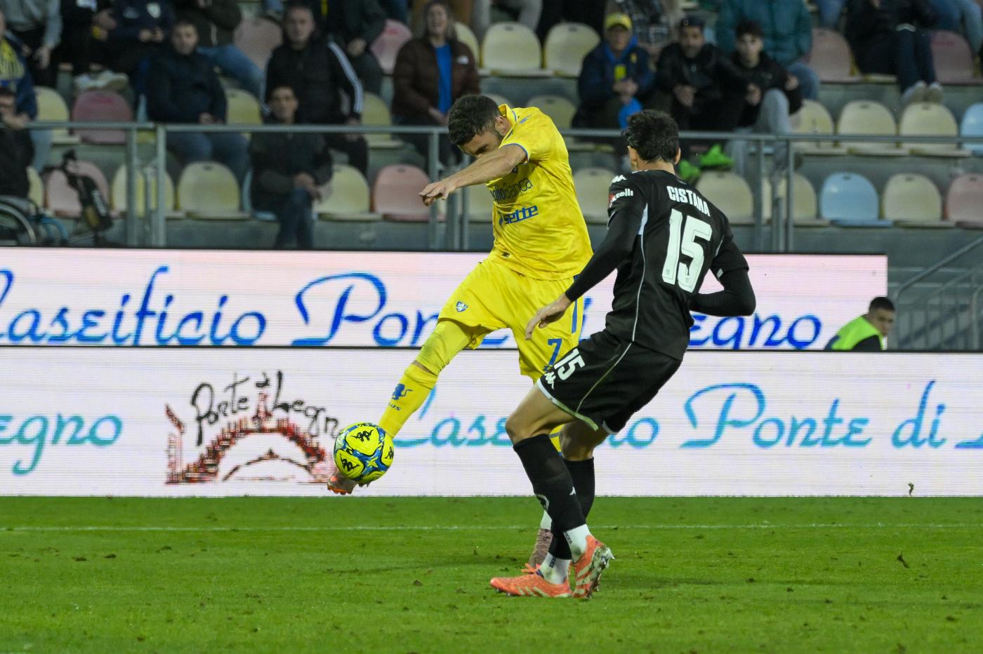 Mercato B – Frosinone trema: Celtic forte su Ghedjemis