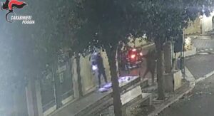 Assalti a sportelli Atm con esplosivo in varie province, cinque fermi