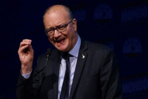 Valditara “Possibile uso metal detector nelle scuole a maggior rischio”