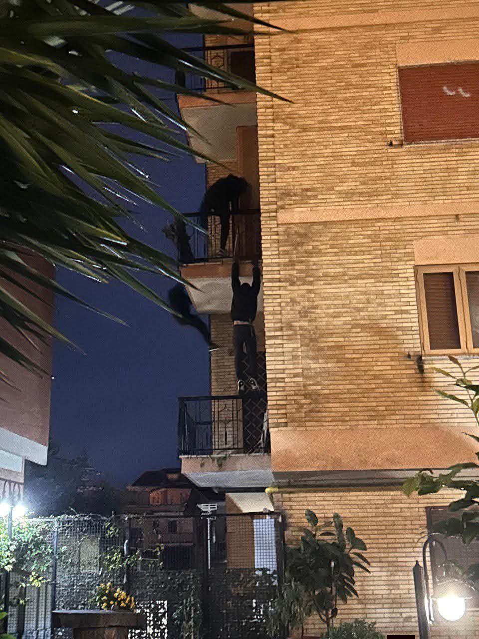 Ladri “circensi” si arrampicano al secondo piano di un palazzo: allarme sicurezza a Marino
