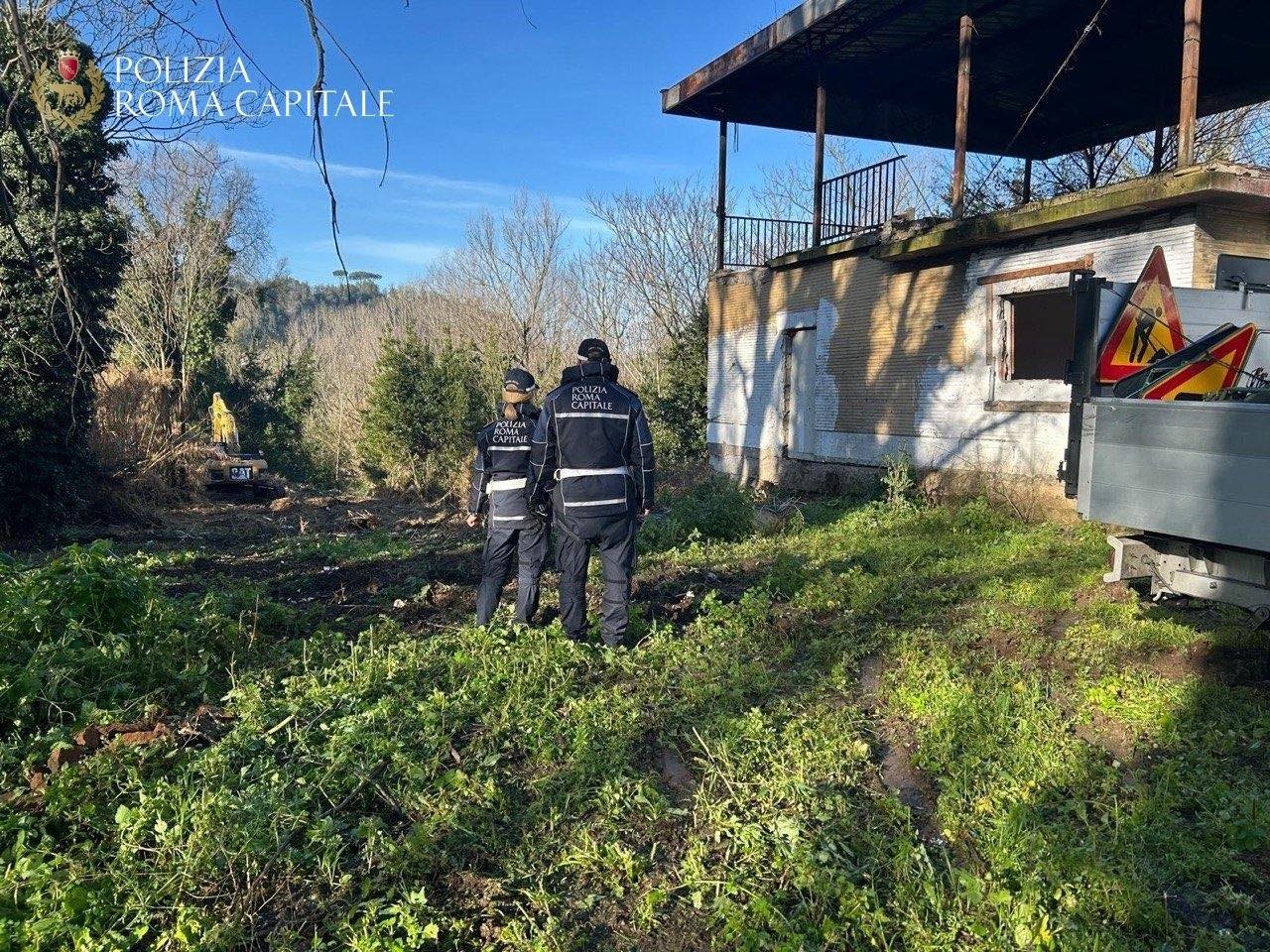 Roma – Decoro urbano: duplice operazione di pulizia e bonifica a Ponte Salario e Tangenziale est