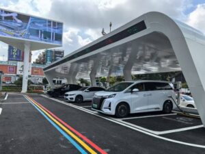 Cina, operativa la più grande rete al mondo per ricarica di veicoli elettrici