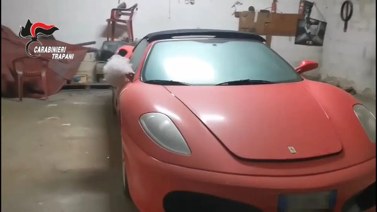 Trapani, maxi operazione su riciclaggio e droga, 13 misure cautelari e sequestri