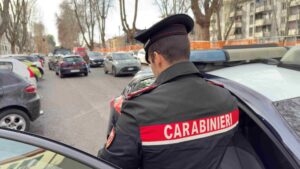 Roma – Minorenne inseguita e molestata fuori dalla scuola, salvata dai passanti