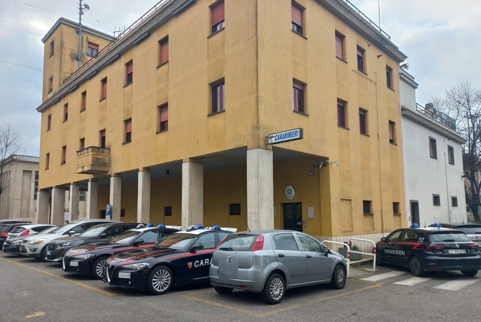 Colleferro, controlli dei carabinieri con il supporto dei Nas: due denunce, tre segnalazioni per droga e due attività ispezionate